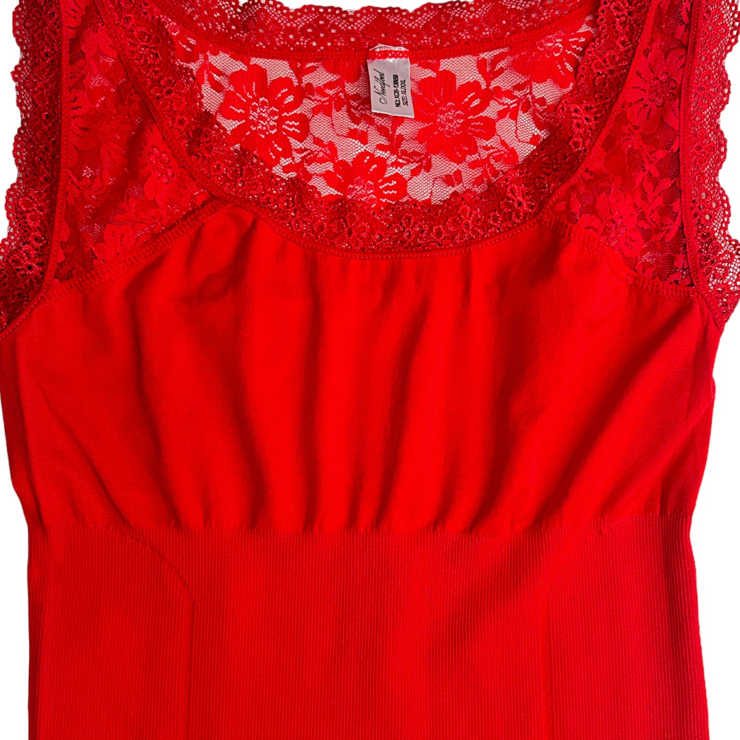 MUSCULOSA CON ENCAJE