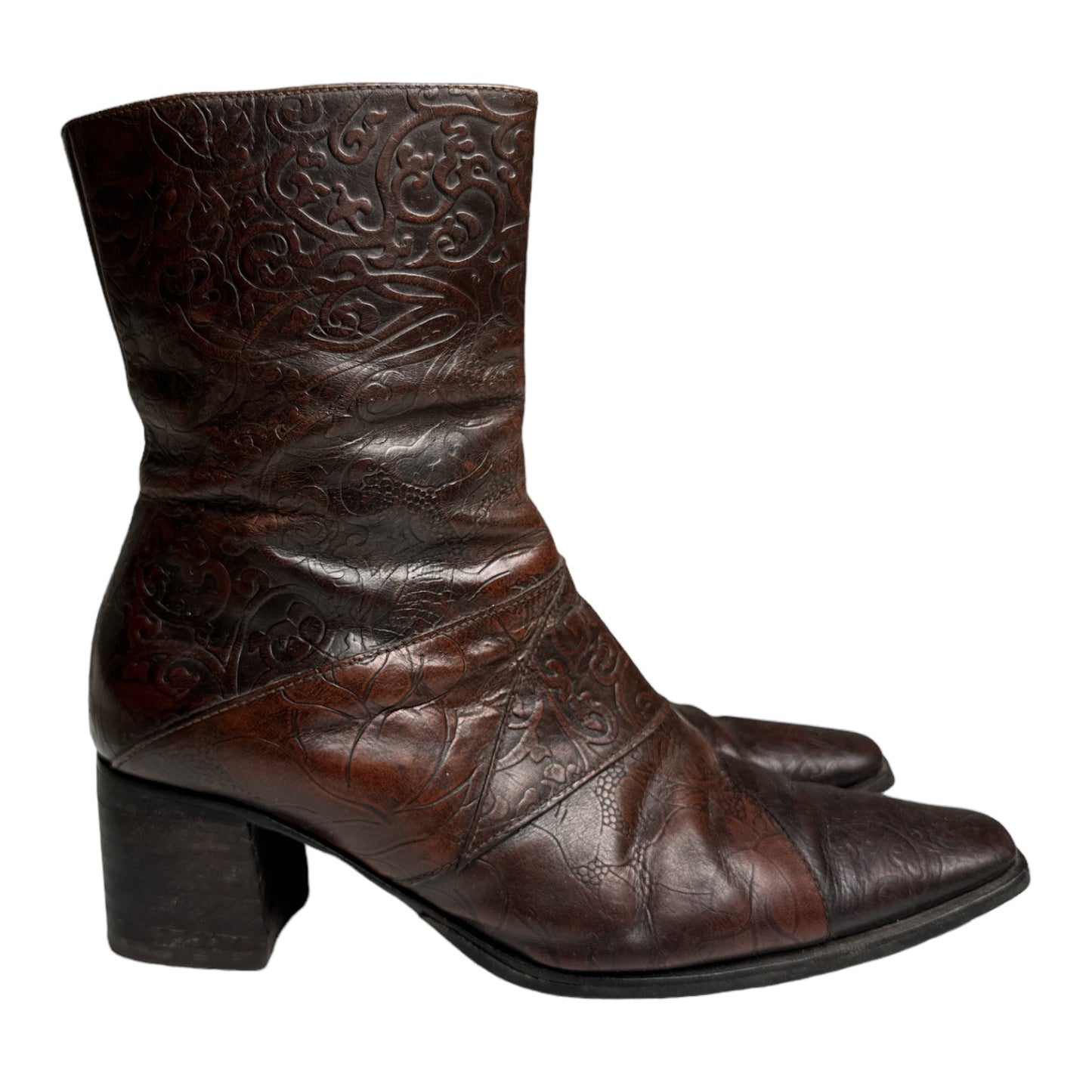 BOTAS CUERO LABRADO