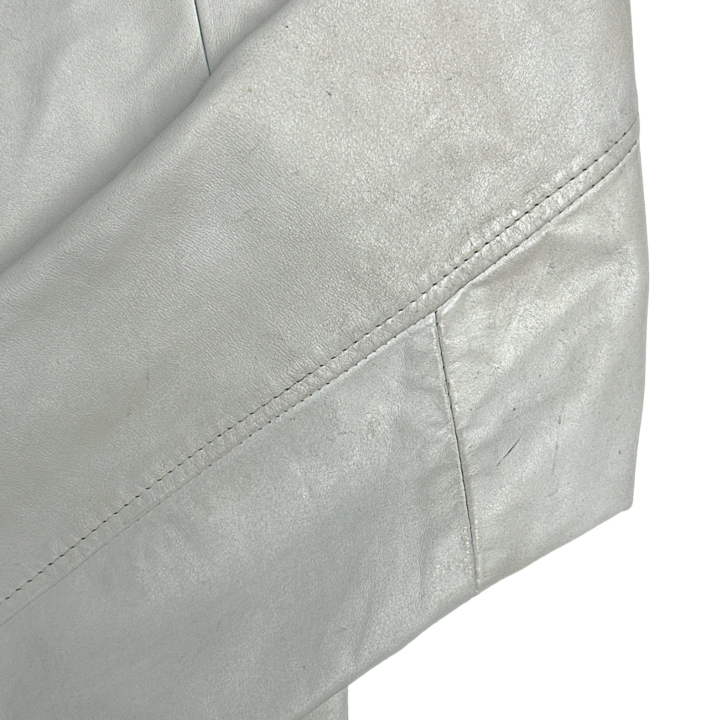 CAMPERA CUERO BLANCA