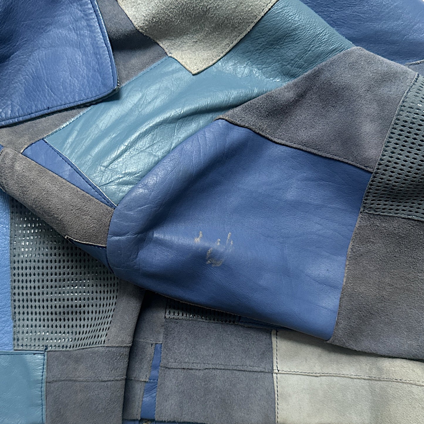 CAMPERA CUERO PATCHWORK